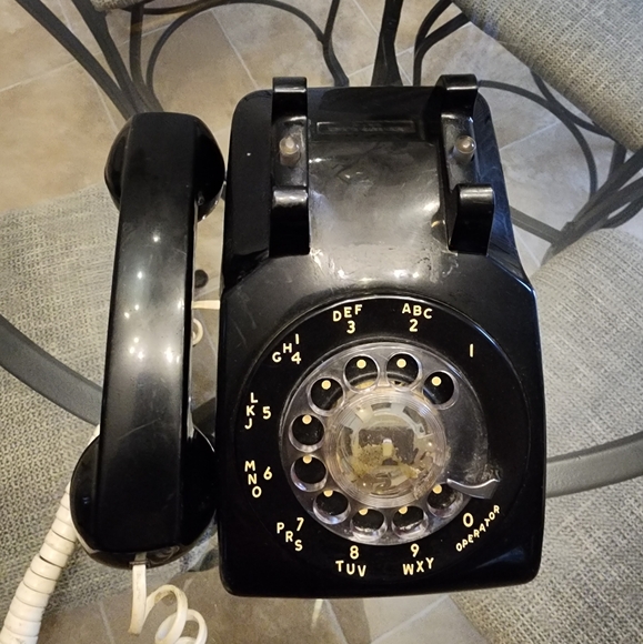 Vintage Stromberg Carlson Rotary Telephone Black Phone good condition - Picture 5 of 12